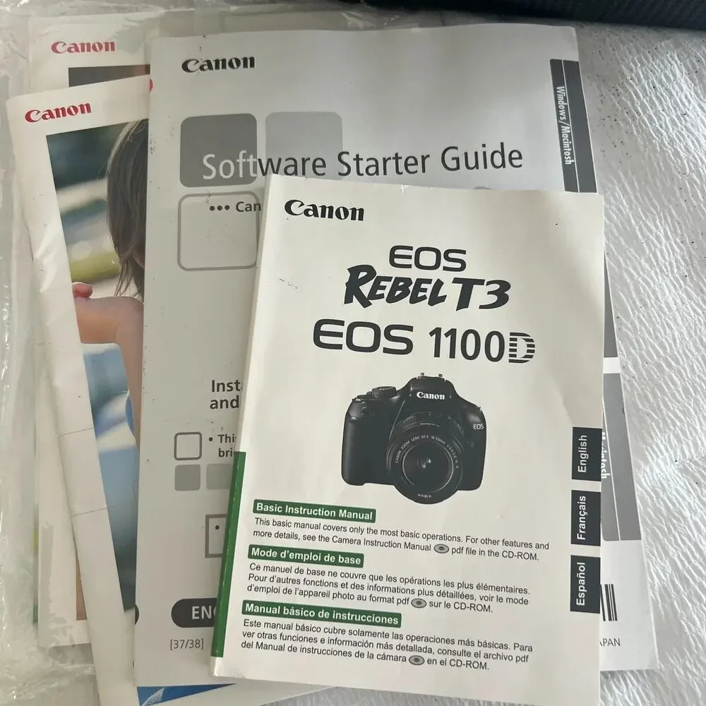 Canon EOS Rebel/2000 EOS/300 With Zoom Lens 80-200mm